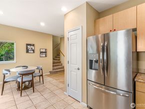 4740 Lake Place S C, Renton WA 98055