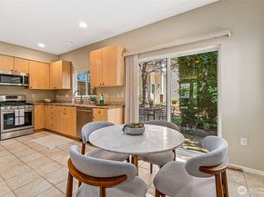 4740 Lake Place S C, Renton WA 98055