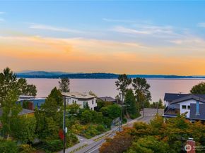 1441 Madrona Drive, Seattle WA 98122