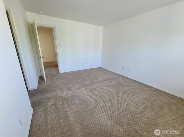 6119 S 233rd Street 196, Kent WA 98032