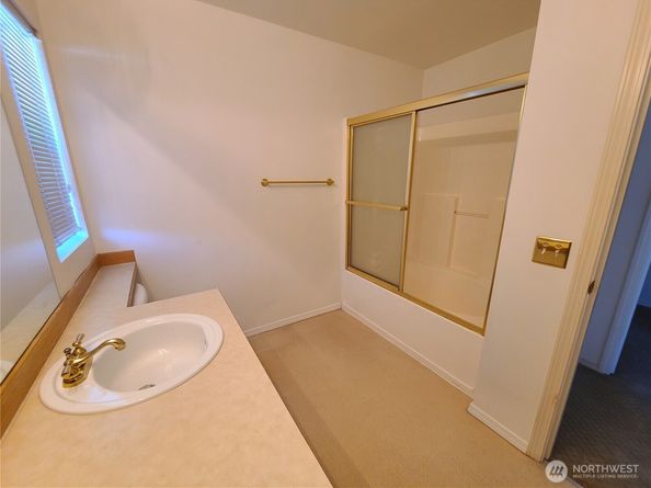 6119 S 233rd Street 196, Kent WA 98032
