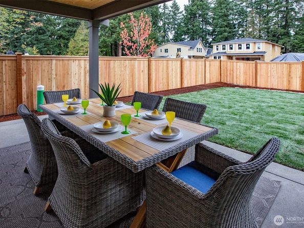12806 NE 65th Lane, Kirkland WA 98033