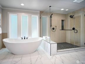 12806 NE 65th Lane, Kirkland WA 98033