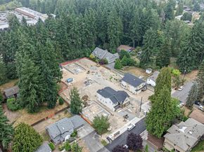 12806 NE 65th Lane, Kirkland WA 98033