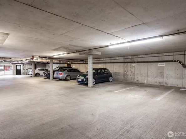 2200 Thorndyke Avenue W 404, Seattle WA 98199