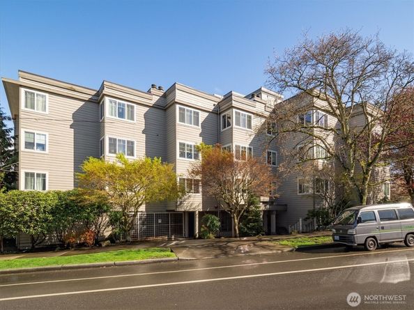2200 Thorndyke Avenue W 404, Seattle WA 98199