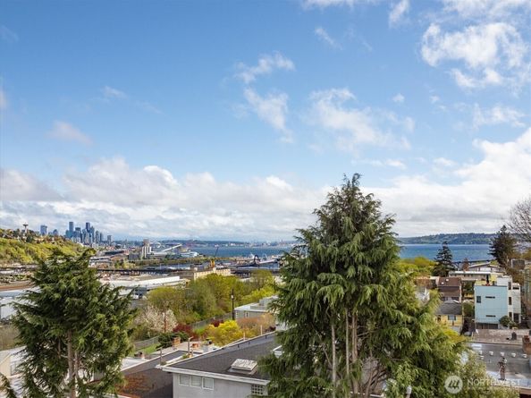 2200 Thorndyke Avenue W 404, Seattle WA 98199