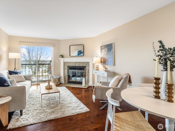 2200 Thorndyke Avenue W 404, Seattle WA 98199