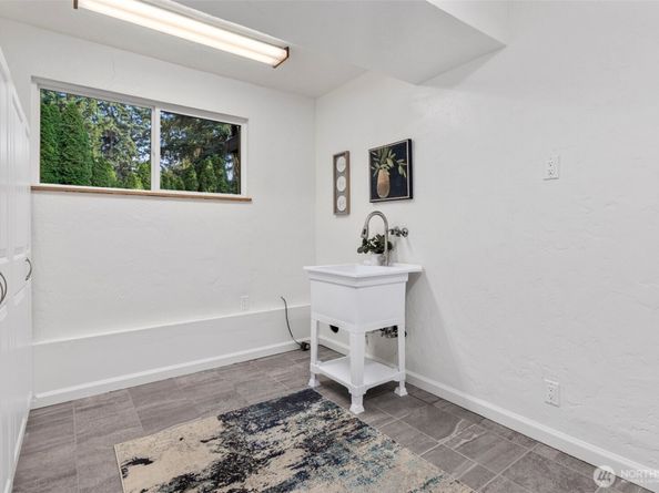 114 Vashon Avenue SE, Renton WA 98059