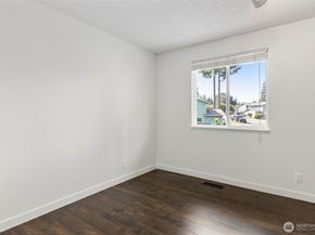 114 Vashon Avenue SE, Renton WA 98059