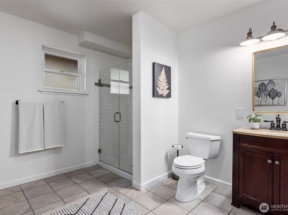 114 Vashon Avenue SE, Renton WA 98059