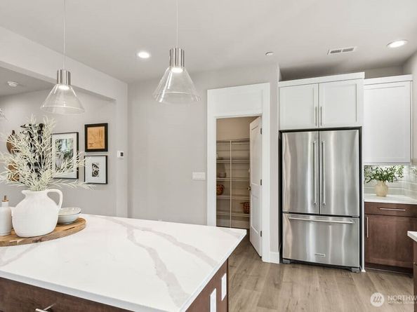 13247 NE 143rd Court 12, Woodinville WA 98072