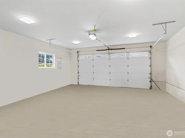 453 155th Place SE, Bellevue WA 98007