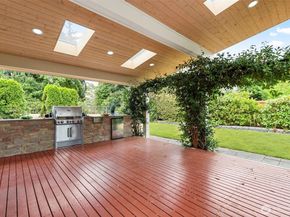 453 155th Place SE, Bellevue WA 98007