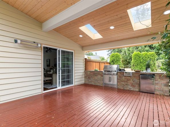 453 155th Place SE, Bellevue WA 98007