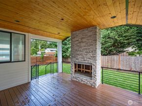 17526 Fremont Avenue N, Shoreline WA 98133