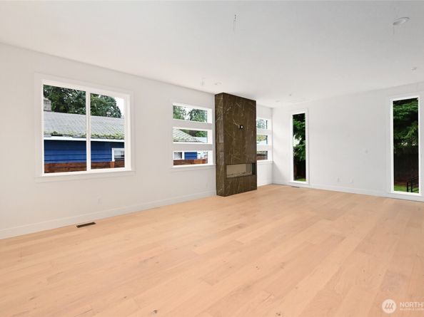 17526 Fremont Avenue N, Shoreline WA 98133