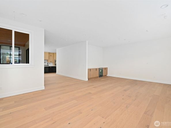 17526 Fremont Avenue N, Shoreline WA 98133