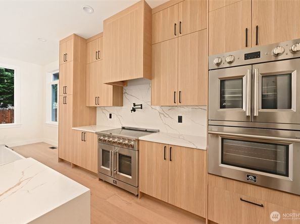 17526 Fremont Avenue N, Shoreline WA 98133