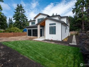 17526 Fremont Avenue N, Shoreline WA 98133