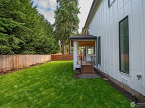 17526 Fremont Avenue N, Shoreline WA 98133