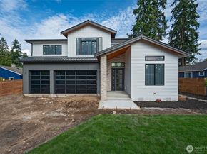 17526 Fremont Avenue N, Shoreline WA 98133