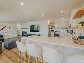 25312 42nd Place S, Kent WA 98032