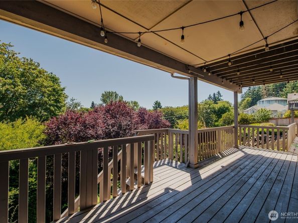 25312 42nd Place S, Kent WA 98032
