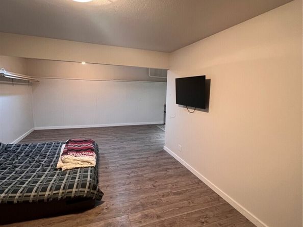 25312 42nd Place S, Kent WA 98032