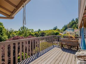 25312 42nd Place S, Kent WA 98032