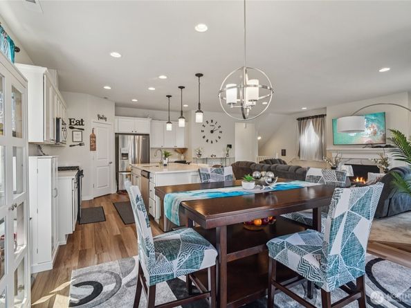 1031 133rd Place SW 8, Everett WA 98204