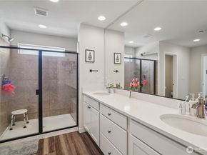 1031 133rd Place SW 8, Everett WA 98204