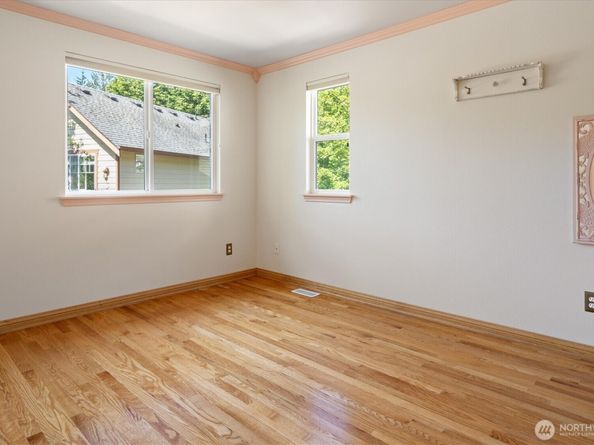 10790 221st Lane NE 28, Redmond WA 98053