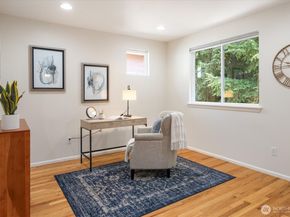 10790 221st Lane NE 28, Redmond WA 98053
