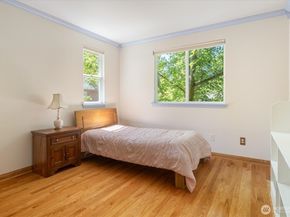 10790 221st Lane NE 28, Redmond WA 98053