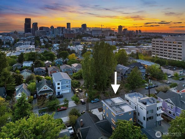 332 17th Avenue, Seattle WA 98122