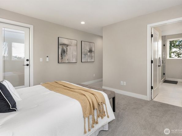 332 17th Avenue, Seattle WA 98122