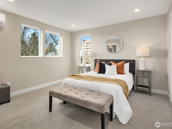 332 17th Avenue, Seattle WA 98122