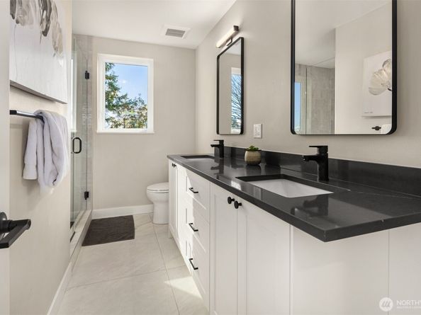 332 17th Avenue, Seattle WA 98122