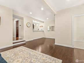 7481 Old Redmond Road 421, Redmond WA 98052