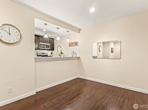 7481 Old Redmond Road 421, Redmond WA 98052