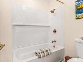 7481 Old Redmond Road 421, Redmond WA 98052