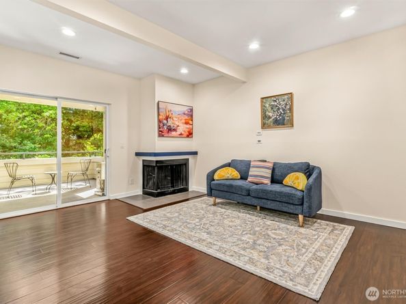 7481 Old Redmond Road 421, Redmond WA 98052