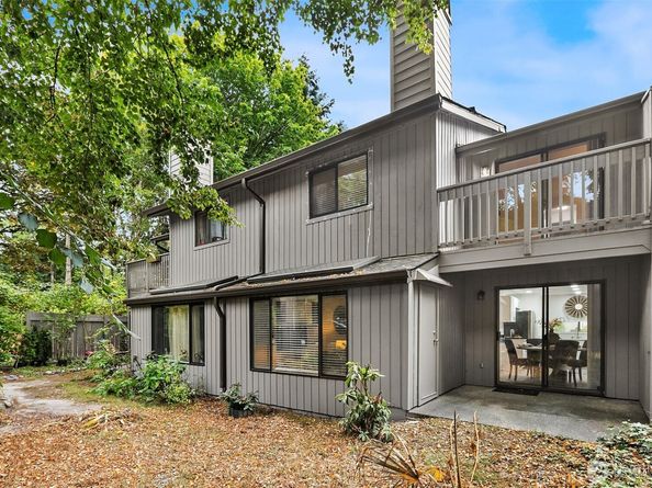 4015 145th Avenue NE, Bellevue WA 98007