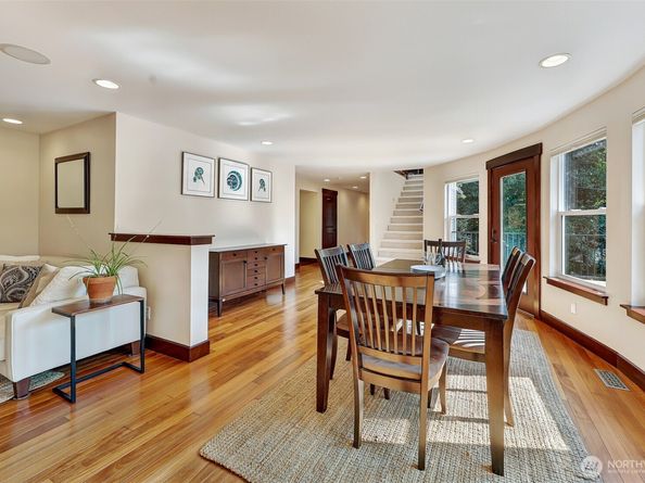 4034 NE 195th Street, Lake Forest Park WA 98155