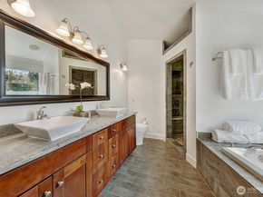 4034 NE 195th Street, Lake Forest Park WA 98155