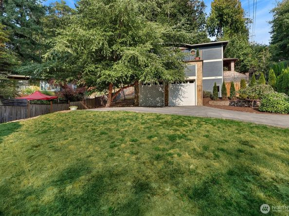 4034 NE 195th Street, Lake Forest Park WA 98155