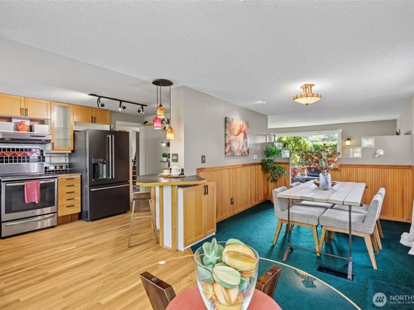 3016 NW 74th Street, Seattle WA 98117