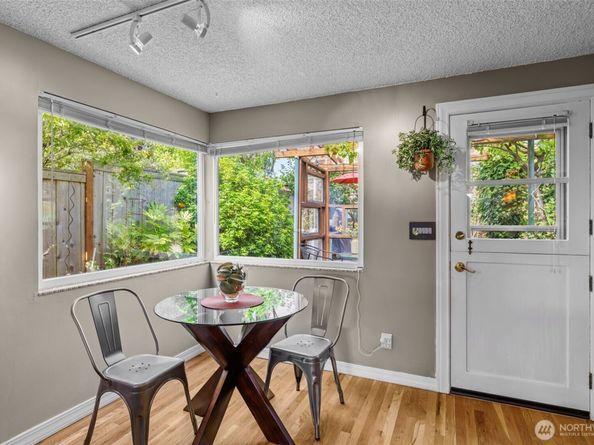 3016 NW 74th Street, Seattle WA 98117