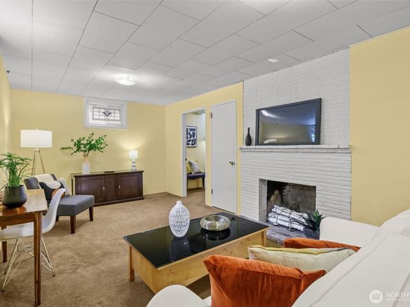 3016 NW 74th Street, Seattle WA 98117